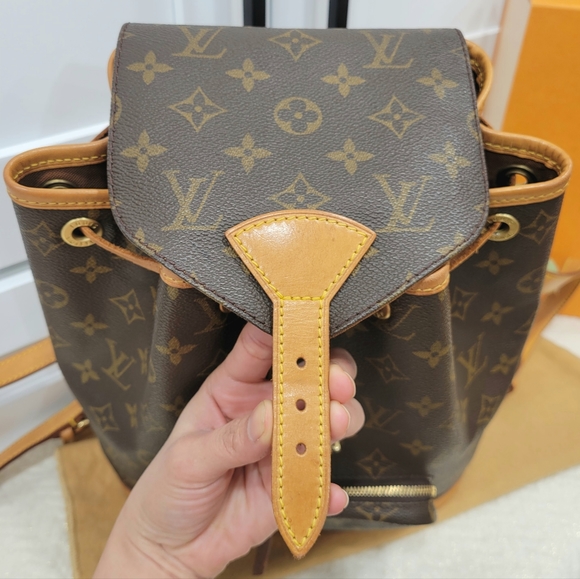 💕DISCONTINUED Very Rare Backpack LOUIS VUITTON Montsouris MM Monogram - Picture 7 of 16